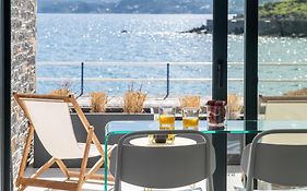 Beachfront Salty Sea Luxury Suite 2